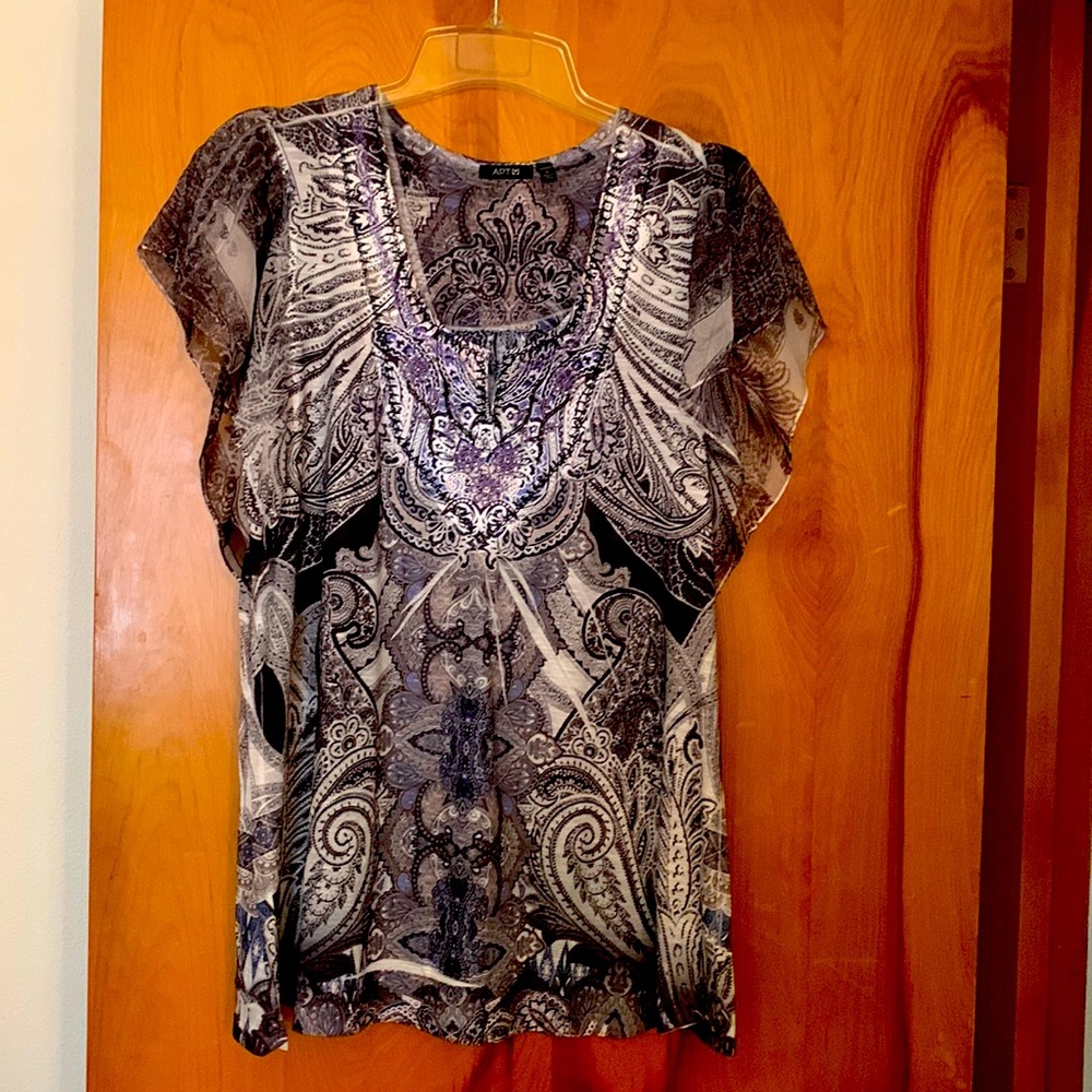 Ladies dressy top